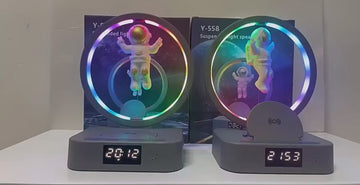 Astronaut Bluetooth-Lautsprecher mit RGB-Licht & Smartphone-Halterung